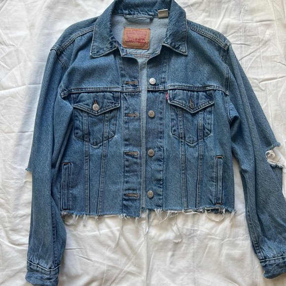 Distressed Levi's trucker jean denim jacket - Small